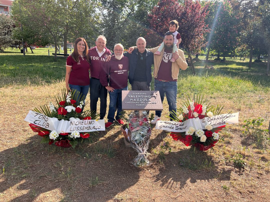 NICHELINO – Una corona di fiori per li ricordo del Grande Torino