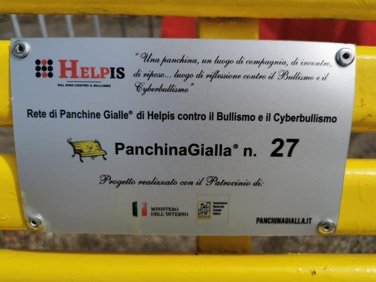 POIRINO – La panchina gialla entra nel circuito Helpis