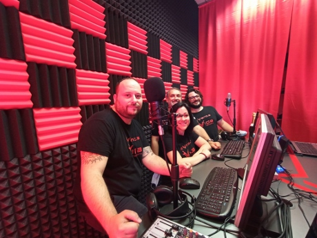CARMAGNOLA – La local web radio si amplia e conquista nuovi spazi