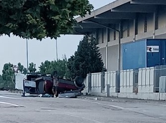 LA LOGGIA – Incidente stradale vicino al Gigante