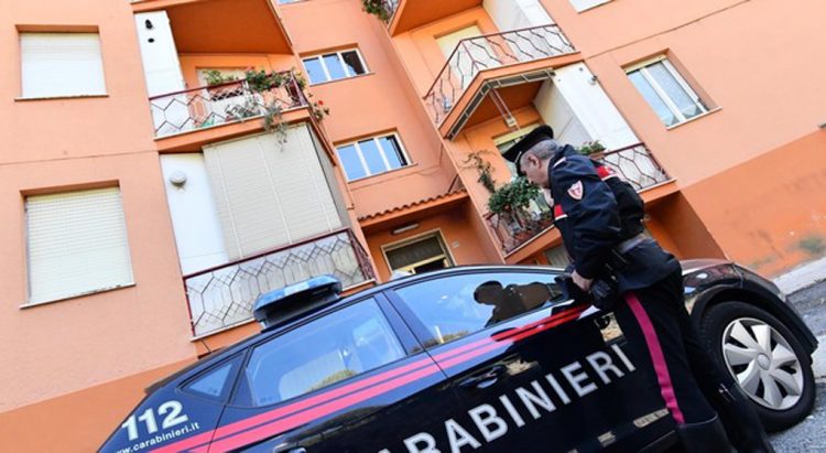 MONCALIERI – «Rivolta» nel condominio richiede la presenza dell’Arma