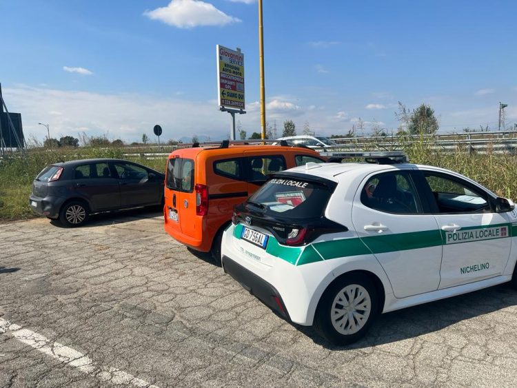 NICHELINO – Tre auto rubate ritrovate lungo la stessa via della zona industriale