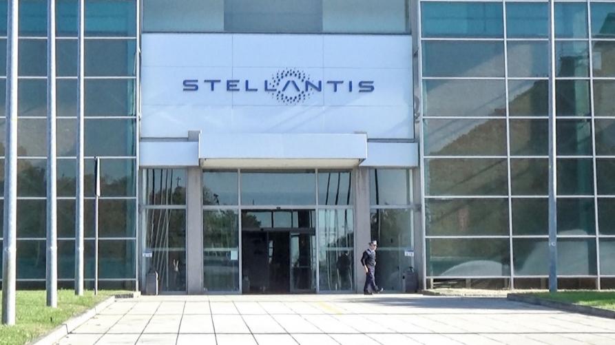 LAVORO – Stellantis preannuncia la svolta elettrica sul futuro a Mirafiori