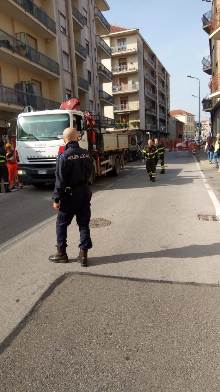 NICHELINO – Fuga di gas in via Giusti, evacuato palazzo