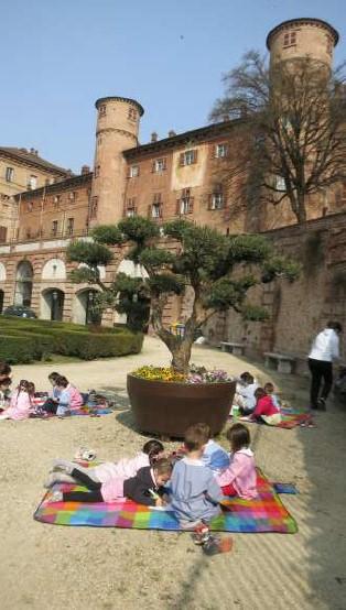 MONCALIERI – Piccoli alunni a scuola al Giardino delle Rose