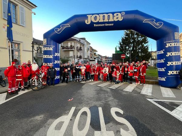 SANTENA – Successo per l’edizione 2022 della Babbo run