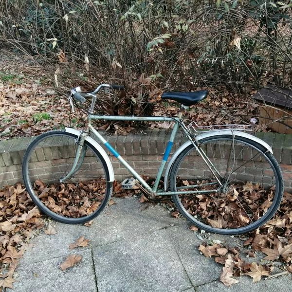 SANTENA – La polizia locale ritrova una bicicletta e un paio di occhiali