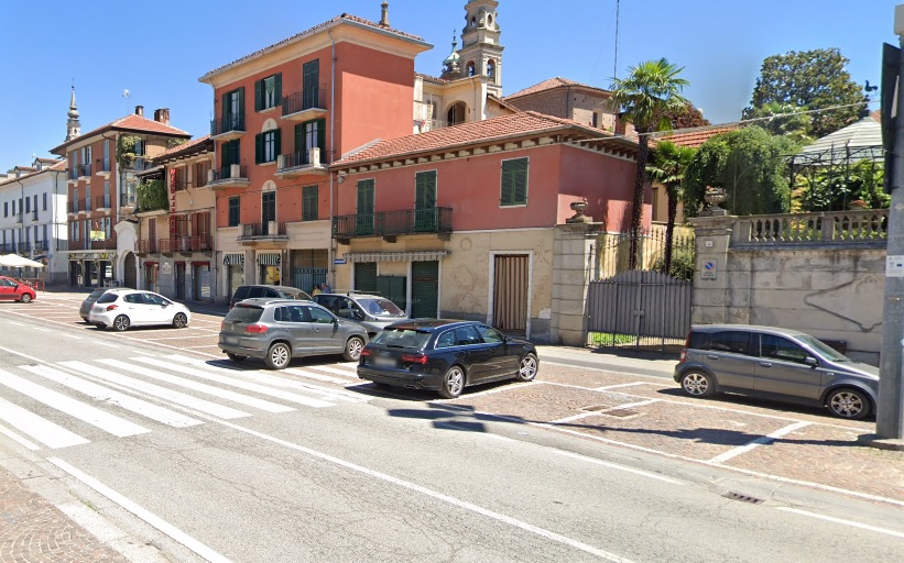 CARIGNANO – Un sondaggio sul futuro di piazza Carlo Alberto