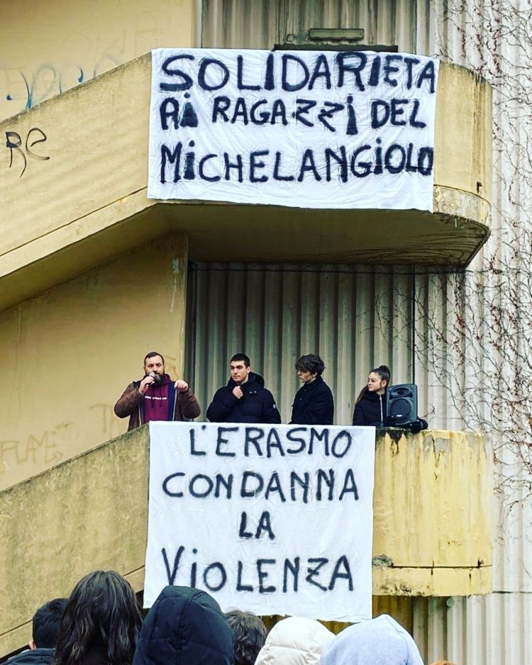 NICHELINO – Un presidio all’Erasmo per solidarietà con i fatti di Firenze