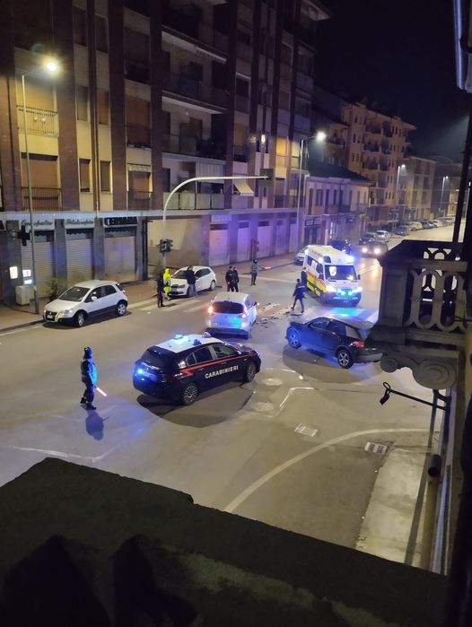 MONCALIERI – Incidente in strada Carignano: i residenti chiedono il semaforo acceso all’angolo con strada Mongina