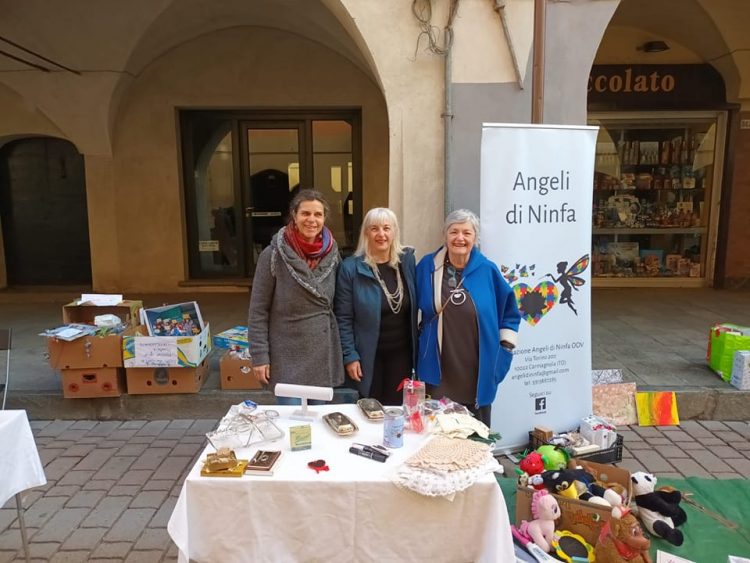 CARMAGNOLA – Furto al banchetto degli ‘Angeli di Ninfa’