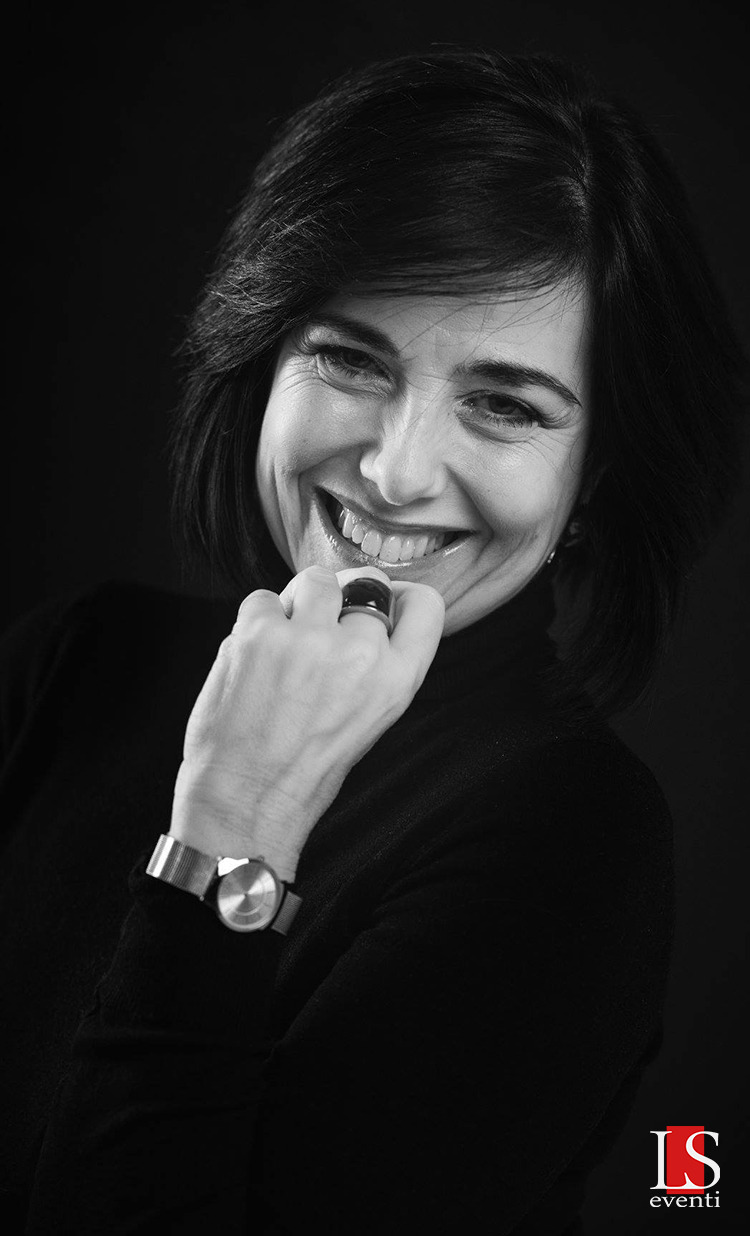 CARMAGNOLA – La scrittrice Antonella Frontani protagonista del prossimo «Aperilibro»