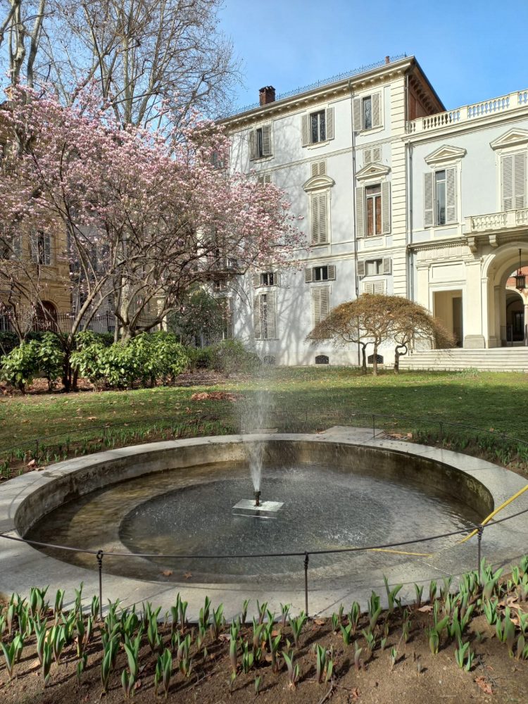 CULTURA – Venerdì riapre il giardino storico di palazzo Cisterna a Torino