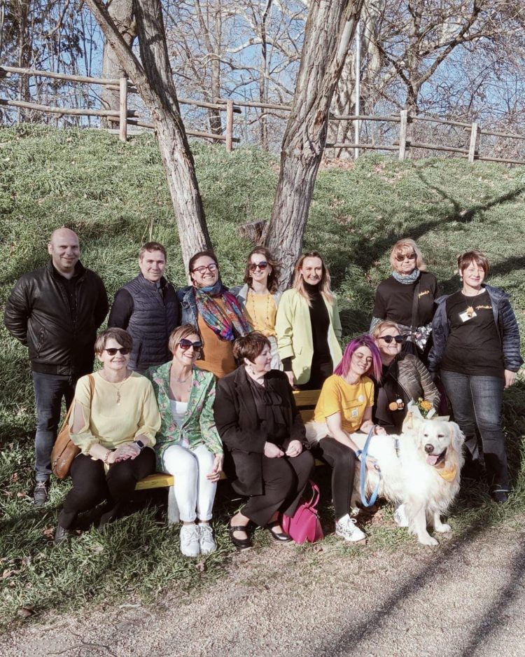 SANTENA – Panchina gialla per la giornata dedicata all’Endometriosi