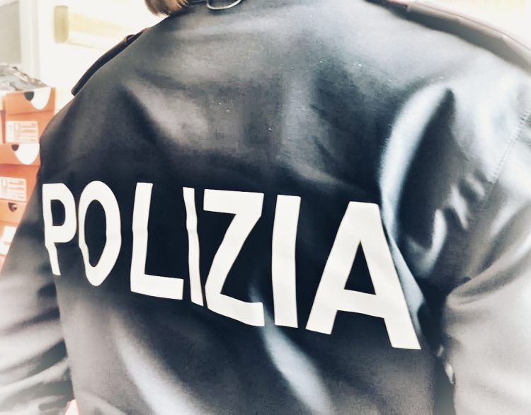 Nella valigia aveva la droga