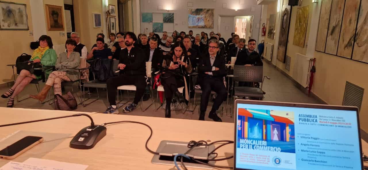 MONCALIERI – Incontro con i commercianti per il distretto urbano del commercio