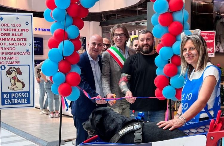 NICHELINO – Al Carrefour arrivano i carrelli della spesa pet friendly