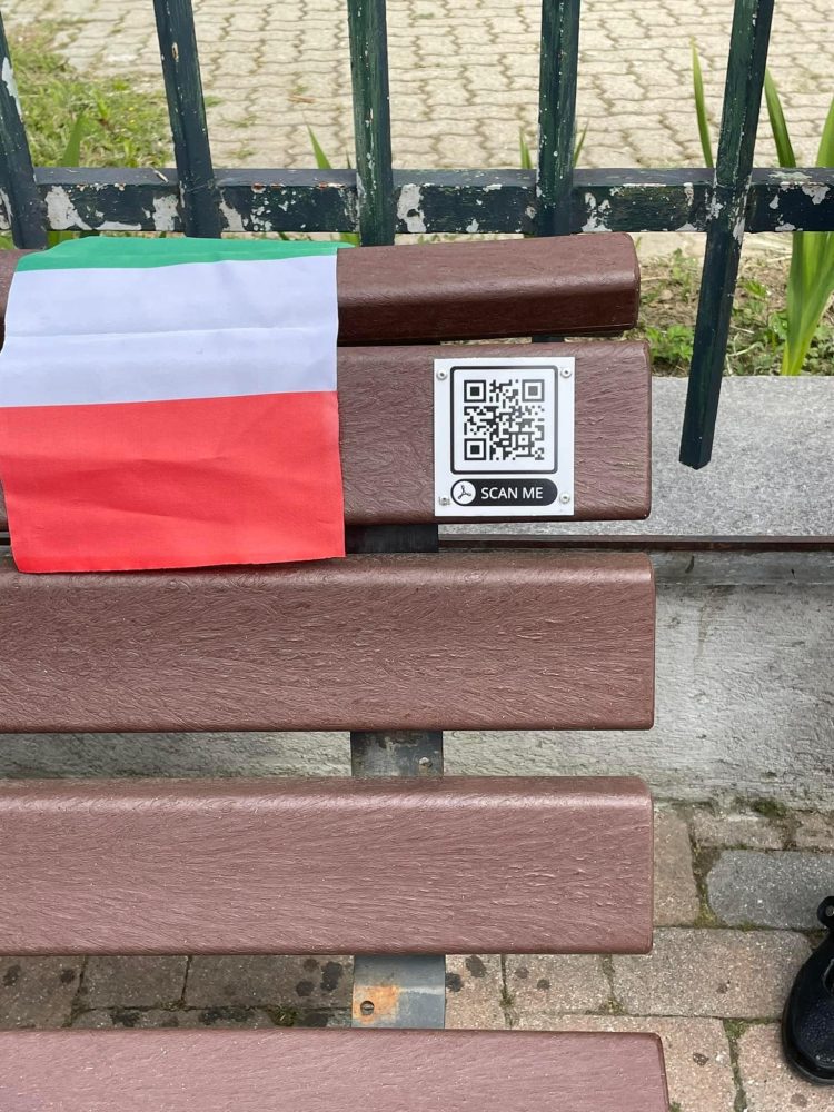 POIRINO – Qr-code sulle panchine della memoria