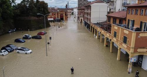 SANTENA – Una delegazione del Consiglio comunale andrà in Emilia per portare materiale