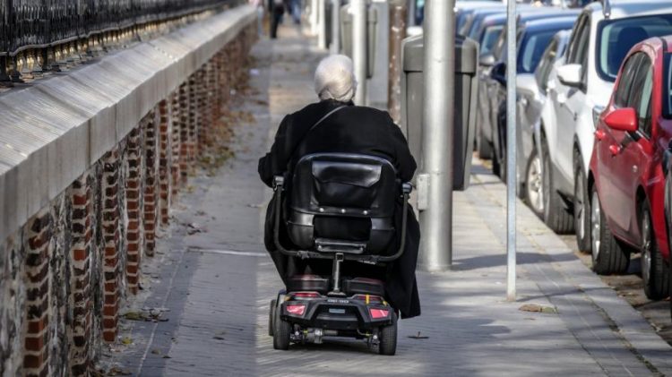 REGIONE – I Comuni potranno presentare domanda per abbattere le barriere architettoniche entro settembre