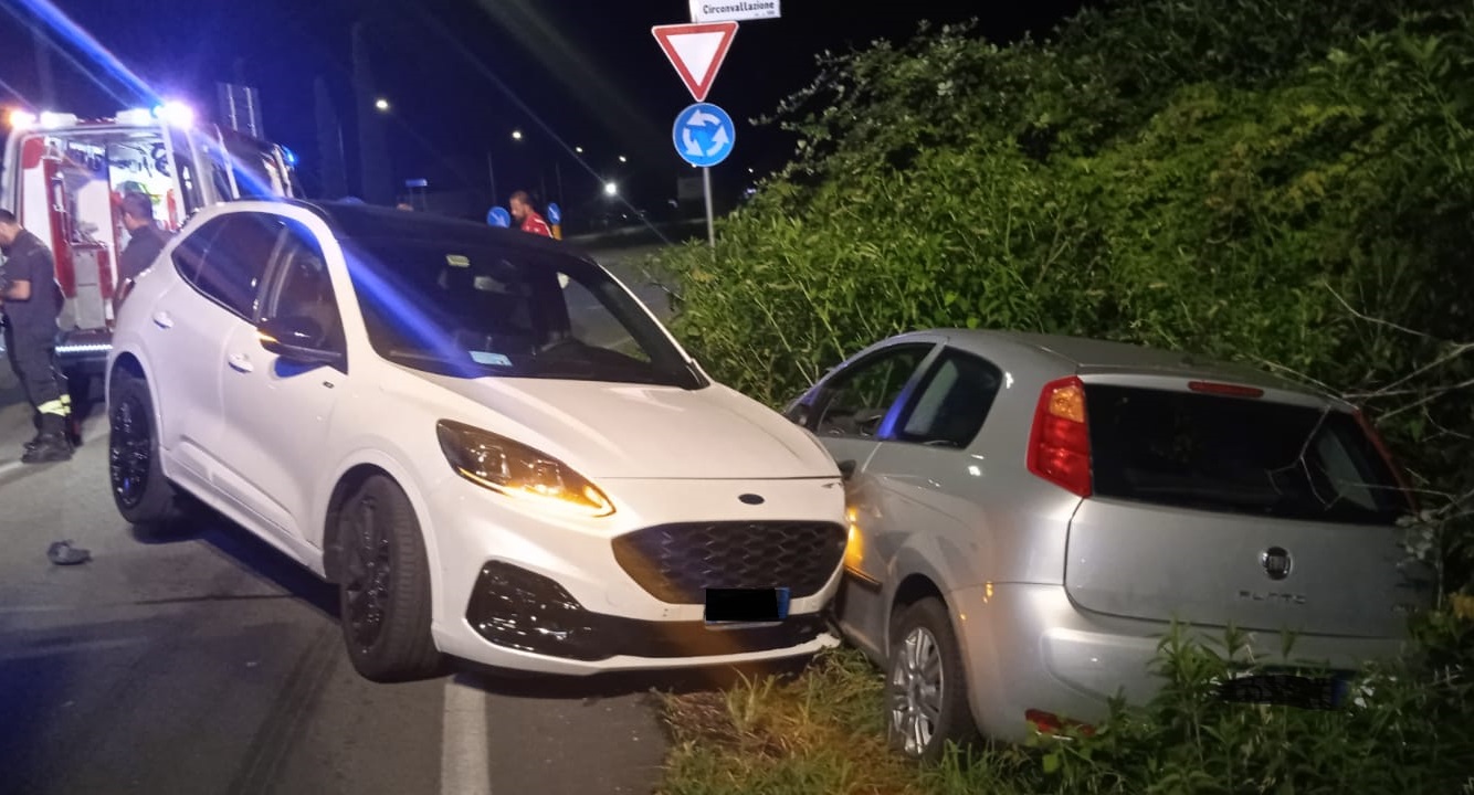 VINOVO – Incidente in via Carignano, strada chiusa per una mezzora