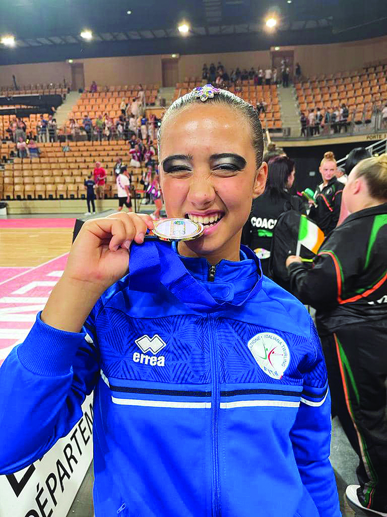 LA LOGGIA – Giulia Zanello dell’Arcobaleno è campionessa europea free style di twirling