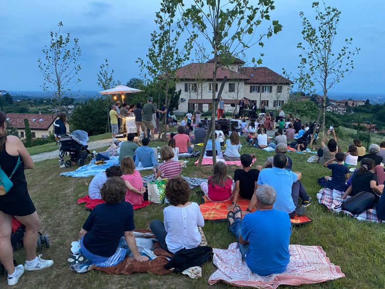 Pecetto: «Storie sotto gli alberi», che successo!