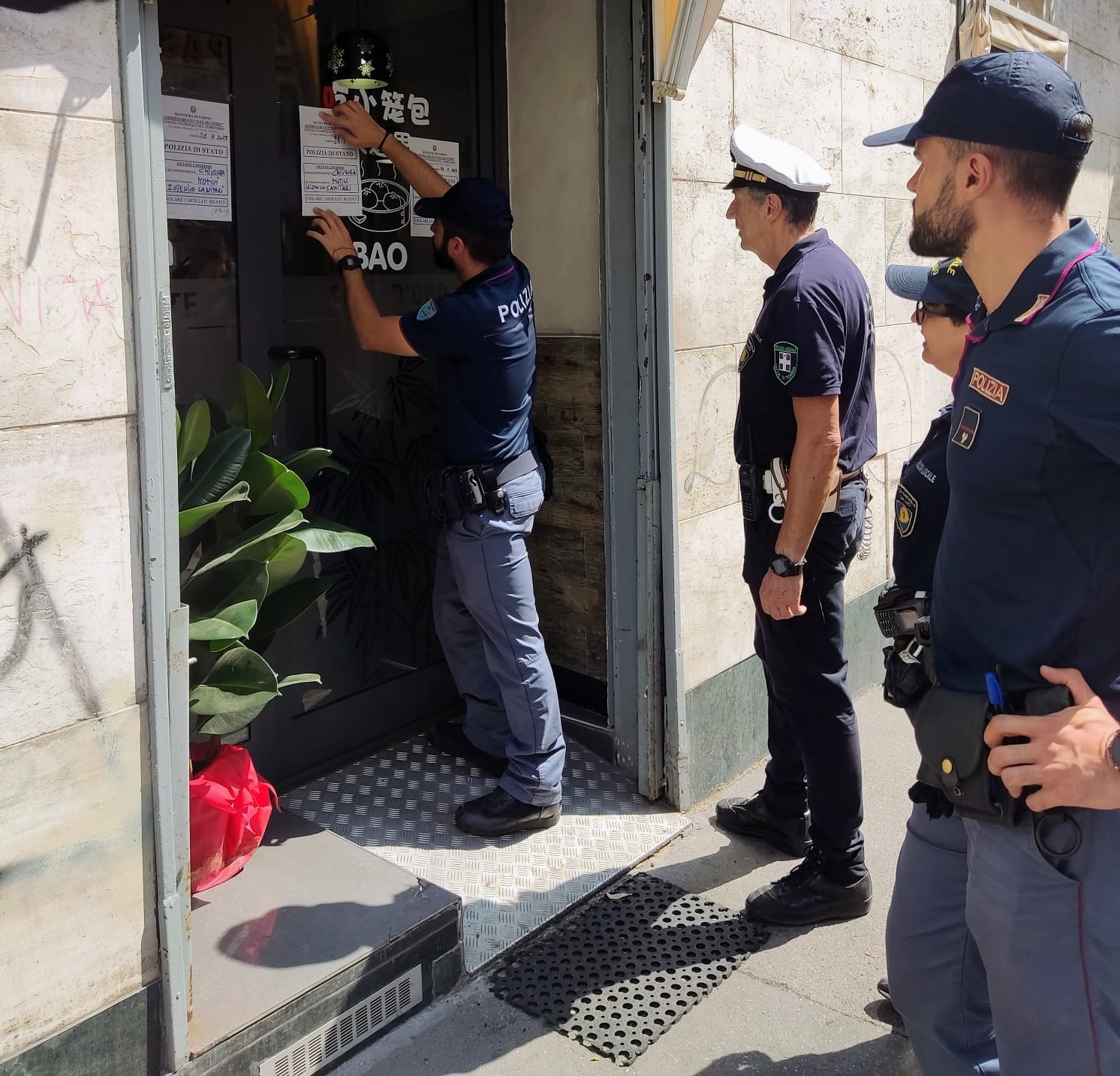 Torino: controlli alto impatto area stazione Porta Nuova