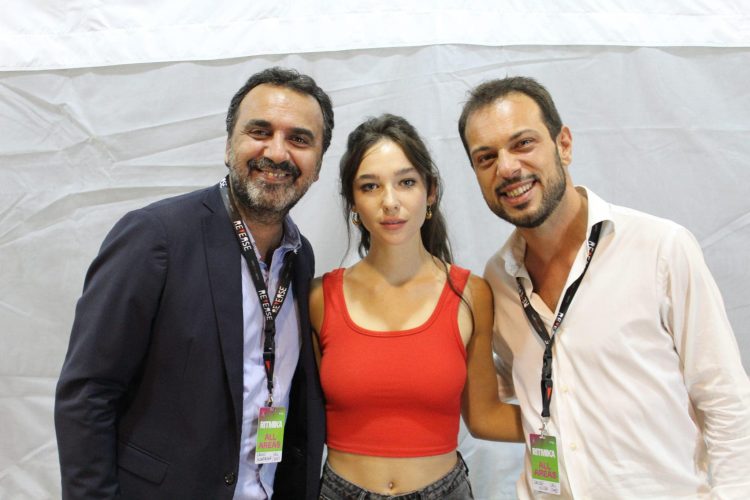 MONCALIERI – Nella prima serata di Ritmika spopola Matilda De Angelis, la Lidia Poët della serie tv