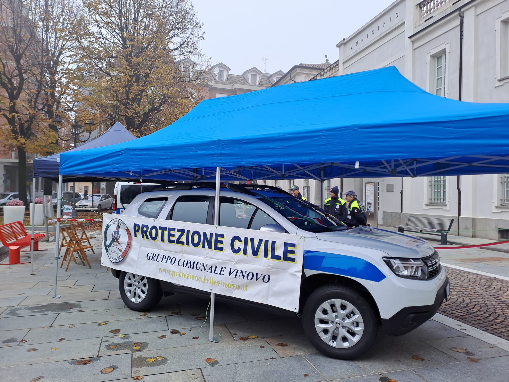 VINOVO – Consegnata la nuova auto alla protezione civile