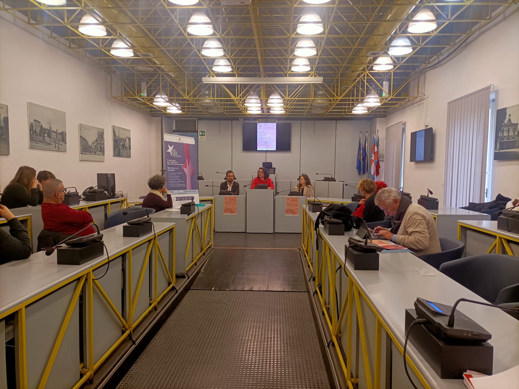 MONCALIERI – 56 donne nel 2023 hanno chiesto aiuto allo sportello anti violenze