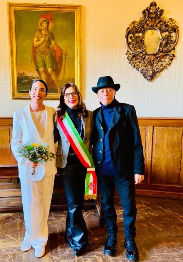 MONCALIERI – Nozze private in Comune tra lo scrittore Alessandro Baricco e la sua Gloria