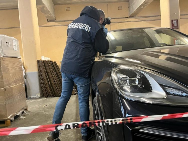 MONCALIERI – Trovare la Porsche utilizzata per mettere a segno delle spaccate