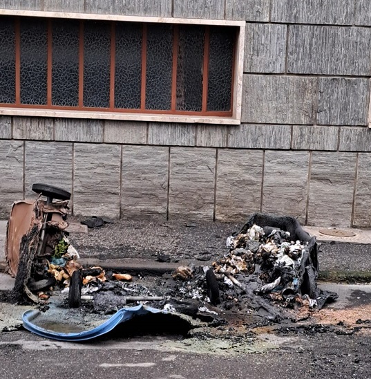 NICHELINO – Incendiati cassonetti della raccolta differenziata