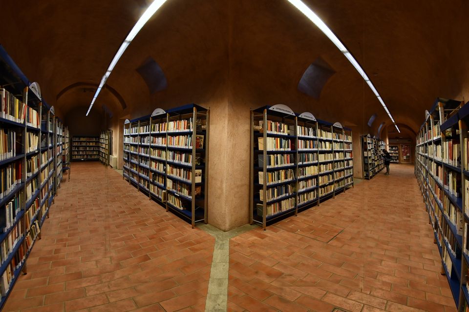 VINOVO – In biblioteca con Luca Bianchini