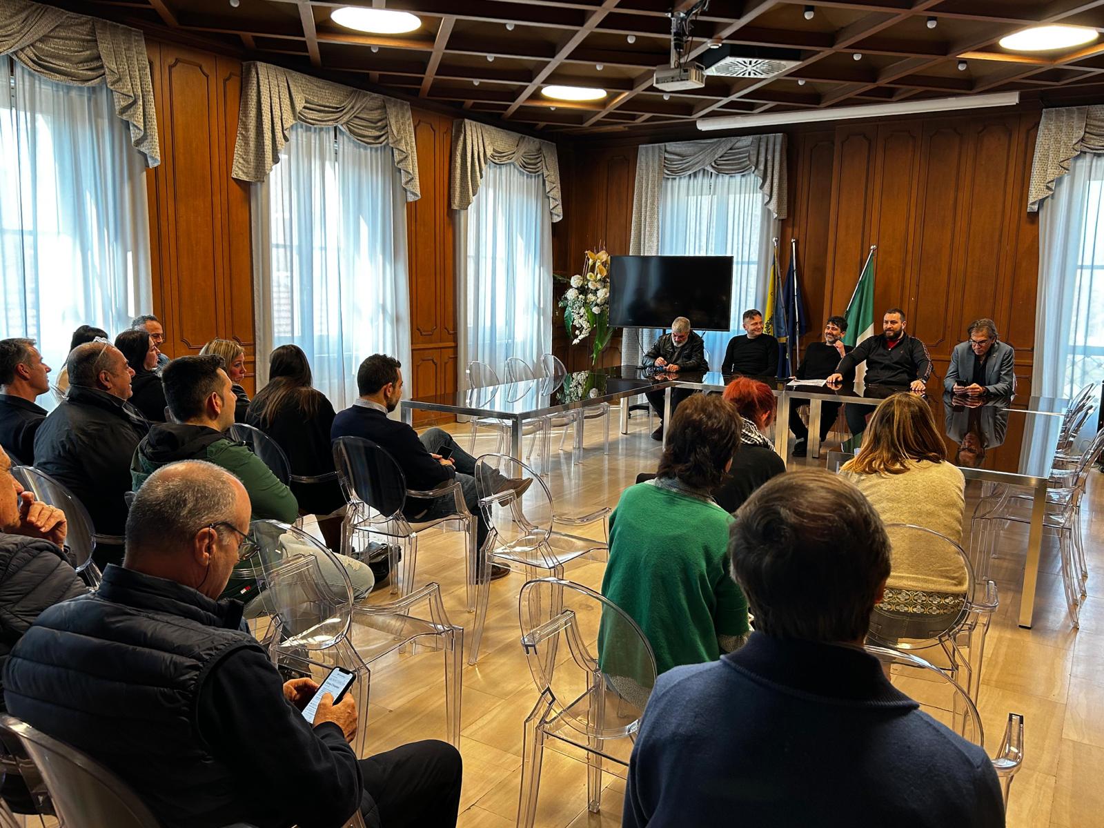 NICHELINO – Una raccolta fondi per aiutare i dipendenti della Delgrosso