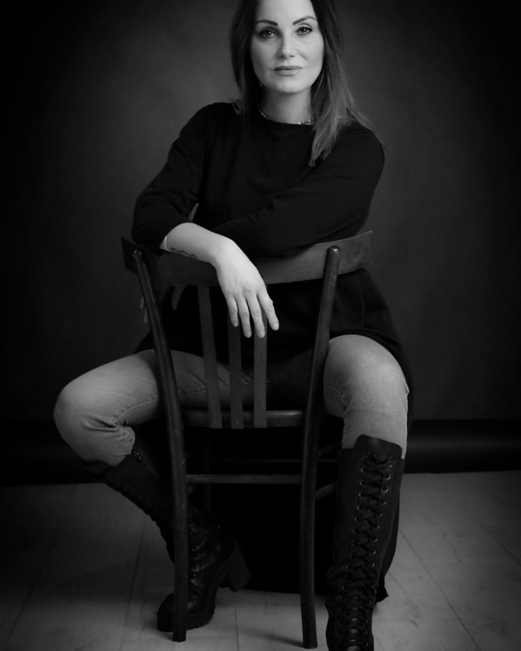 NICHELINO – A fine aprile lo streetfood con la cantante dance anni ’90 Neja
