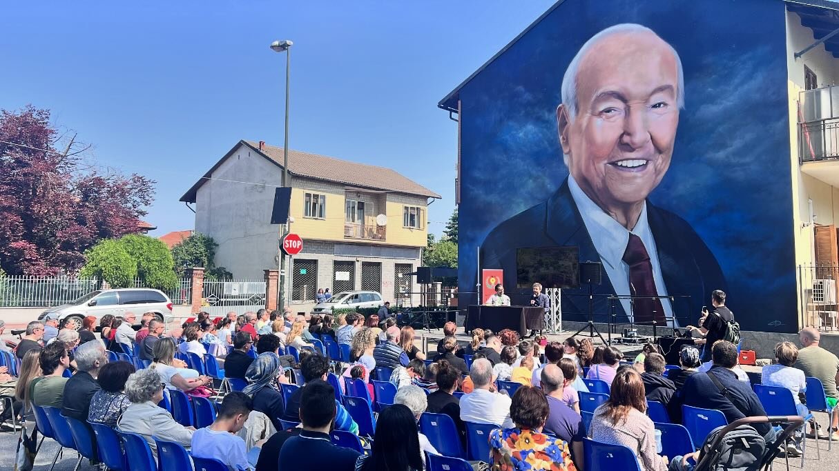 NICHELINO – Bagno di folla per l’evento con Massimo Polidoro