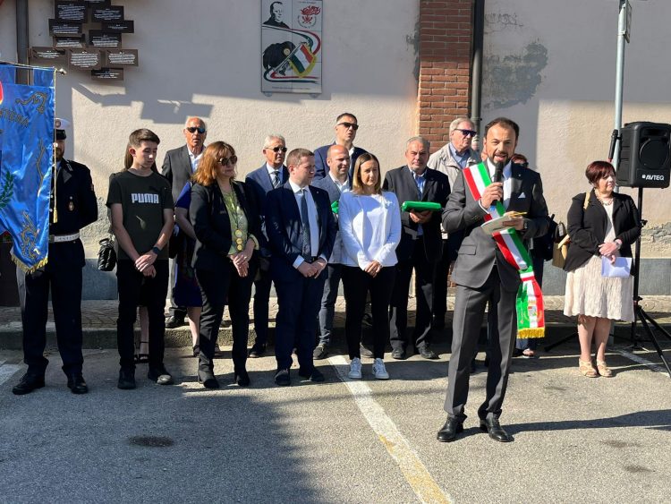 SANTENA – I vincitori del concorso ‘Disegna il 2 giugno’
