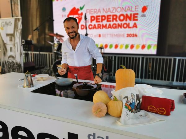 SANTENA – Un piatto per celebrare il gemellaggio con Riace