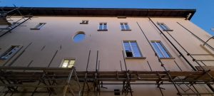 Carmagnola - Riaperta piazza Antichi Bastioni. La Biblioteca si svela nel suo splendore Carmagnola - Riaperta piazza Antichi Bastioni. La Biblioteca si svela nel suo splendore