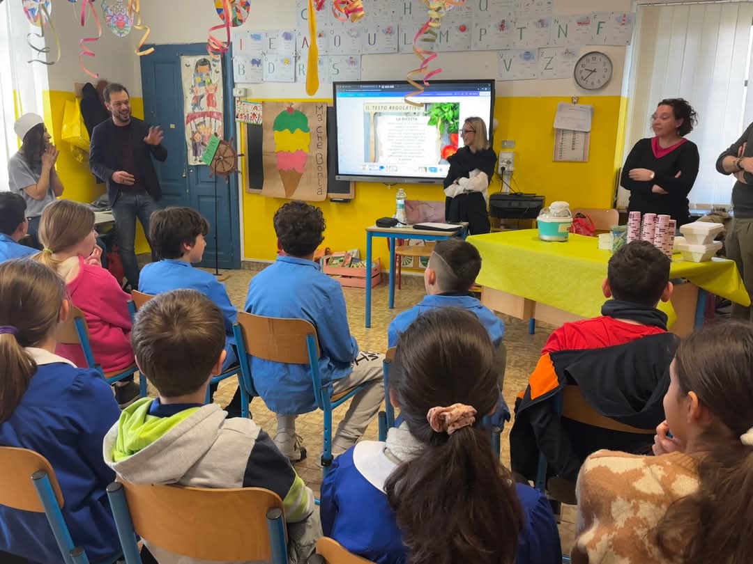 MONCALIERI – I bambini della Marconi imparano giocando