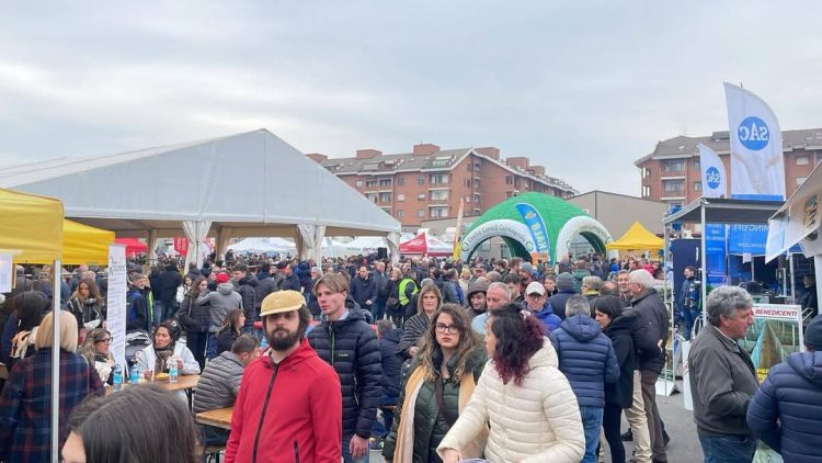 CARMAGNOLA – Massiccia partecipazione alla Fiera di Primavera