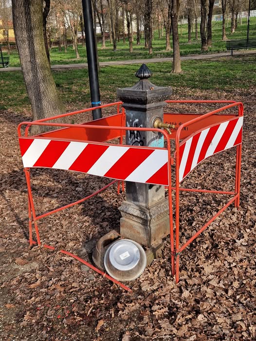 MONCALIERI – Ancora vandali nei parchi pubblici