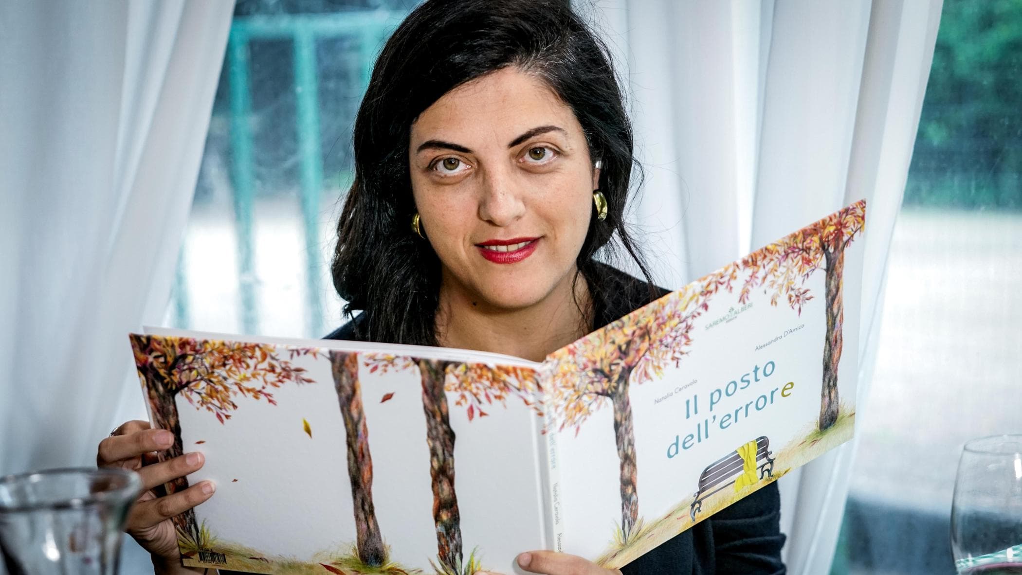 CARMAGNOLA – Ancora un ultimo «Aperilibro bambini». Appuntamento lunedì 26 maggio in biblioteca con Natalia Ceravolo e il suo «Il posto dell’errore»