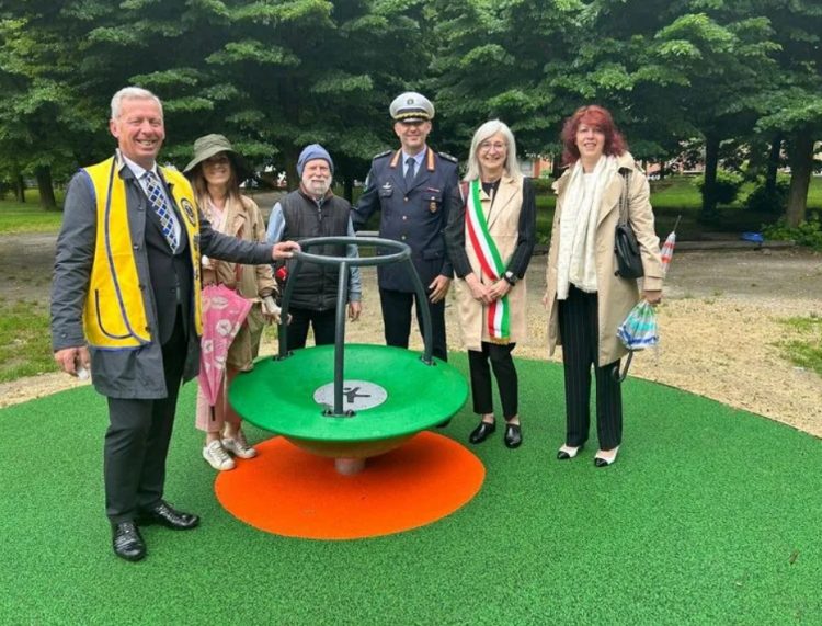 CARMAGNOLA – Gioco inclusivo nuovo al parco Vigna
