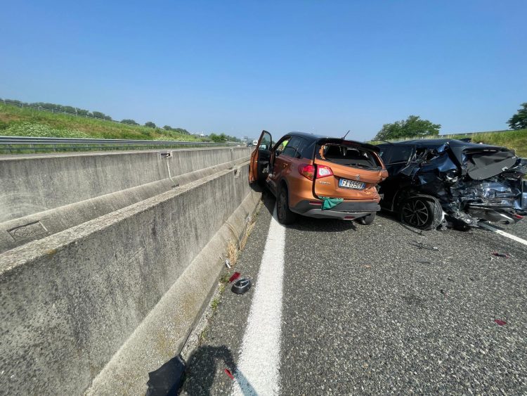 MONCALIERI – Brutto incidente in sopraelevata