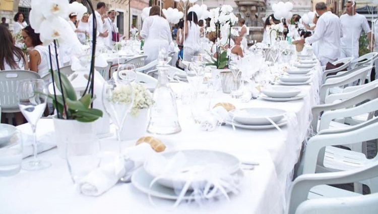 VILLASTELLONE – Cena in bianco condivisa