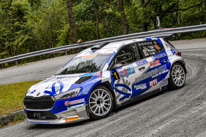 RALLY – Corrado Pinzano fermato da una «toccata»