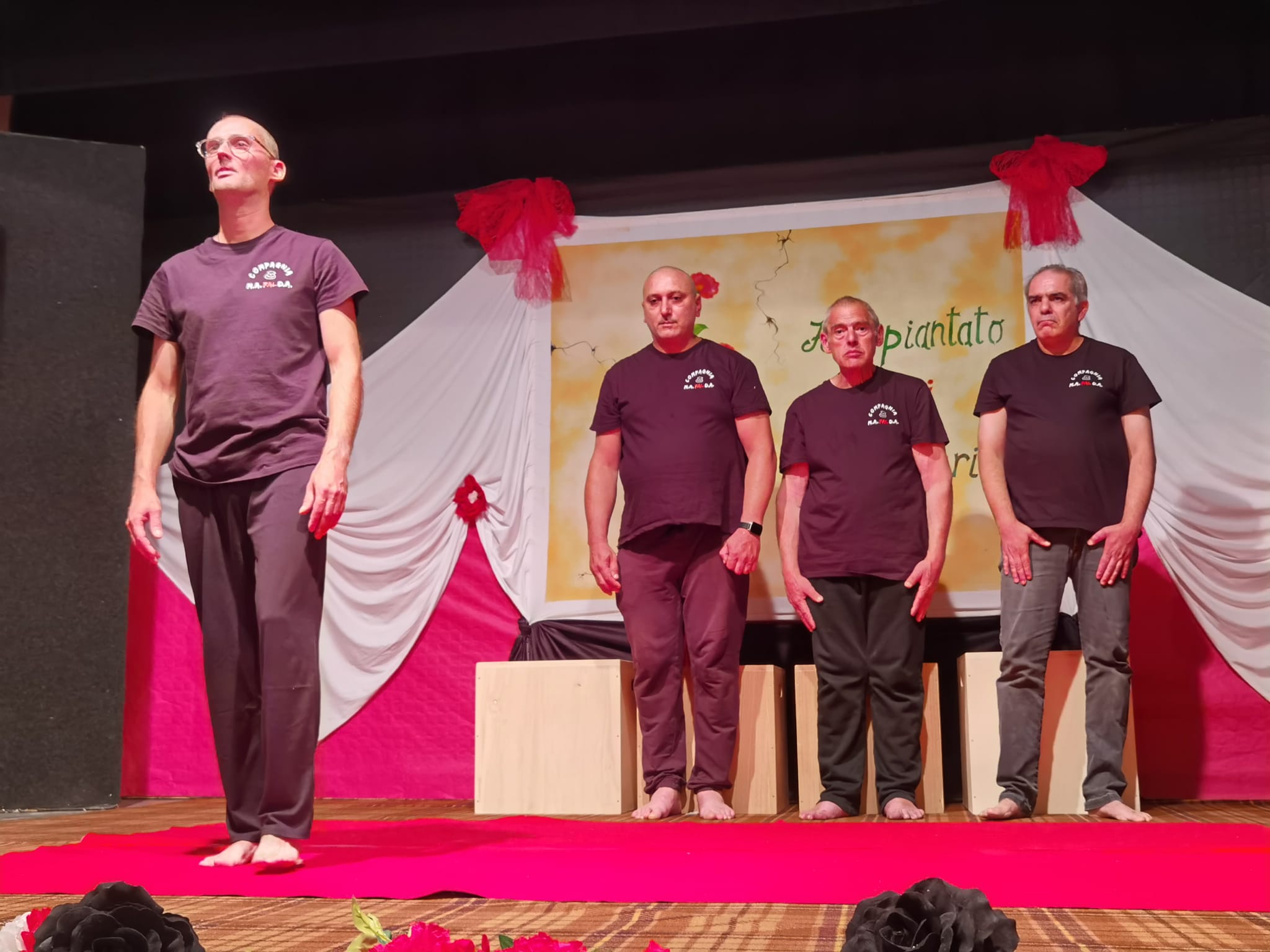 A Carmagnola il miracolo della solidarietà: lo spettacolo dona fondi alla Caritas